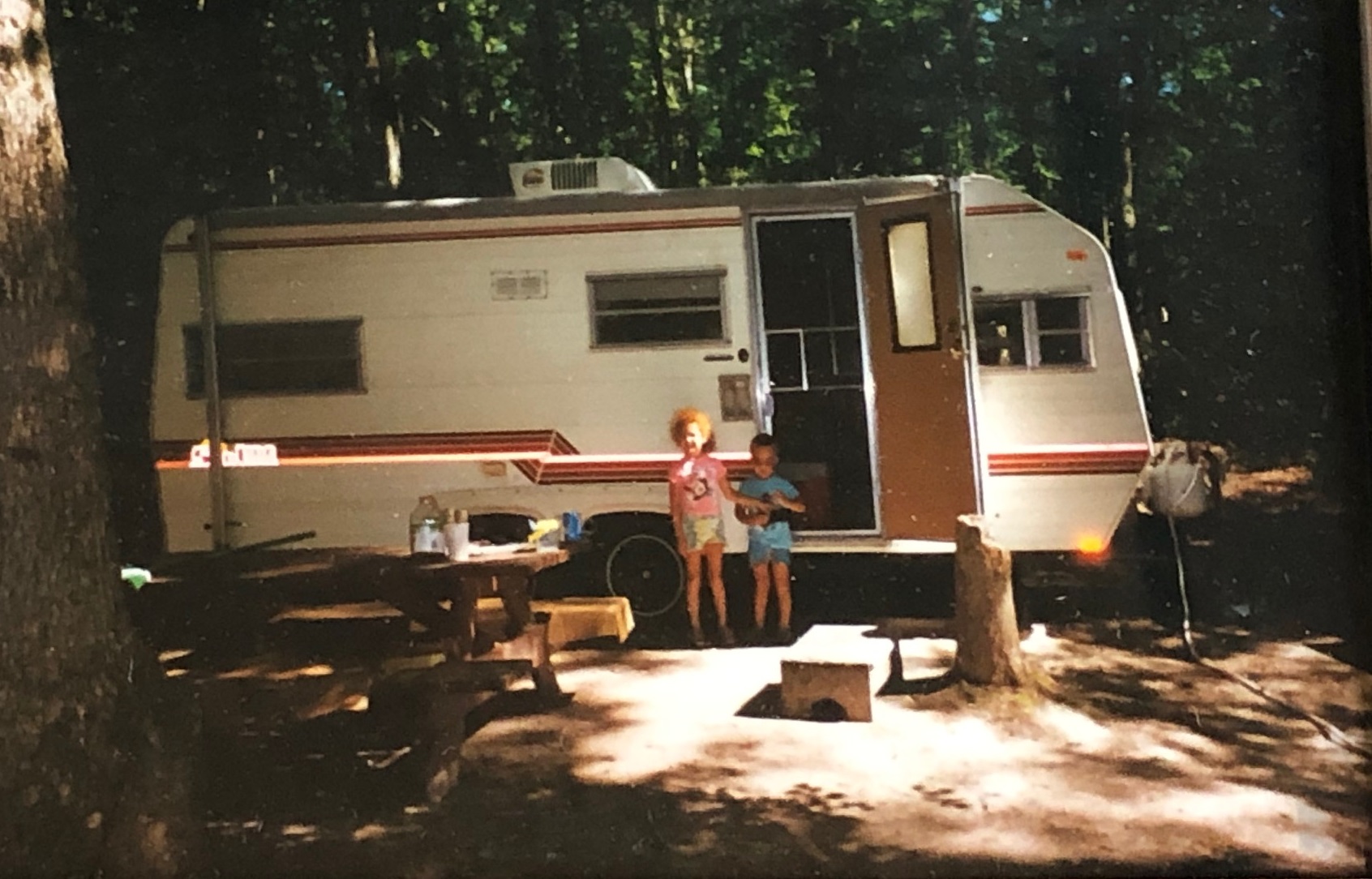 CAY and CHAY old-school kickin' it at BILLY'S TRAILER!